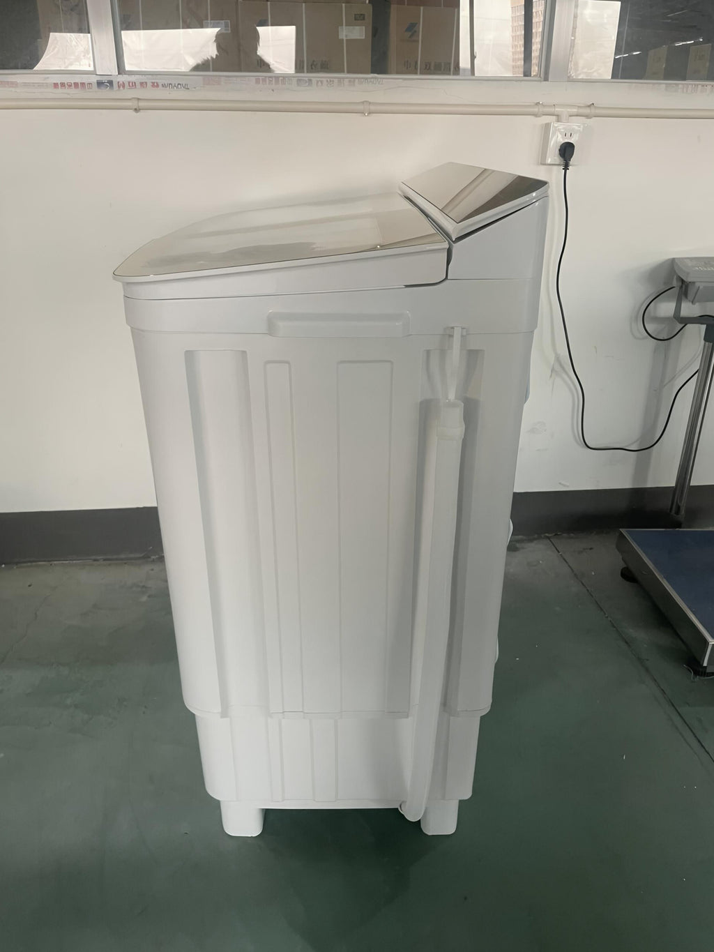 Universal HDJ - غسالة نصف أوتوماتيك حوضين
جودة عالية - متوفرة بعدة أحجام
السعة: 7.5kg / 10kg / 13kg